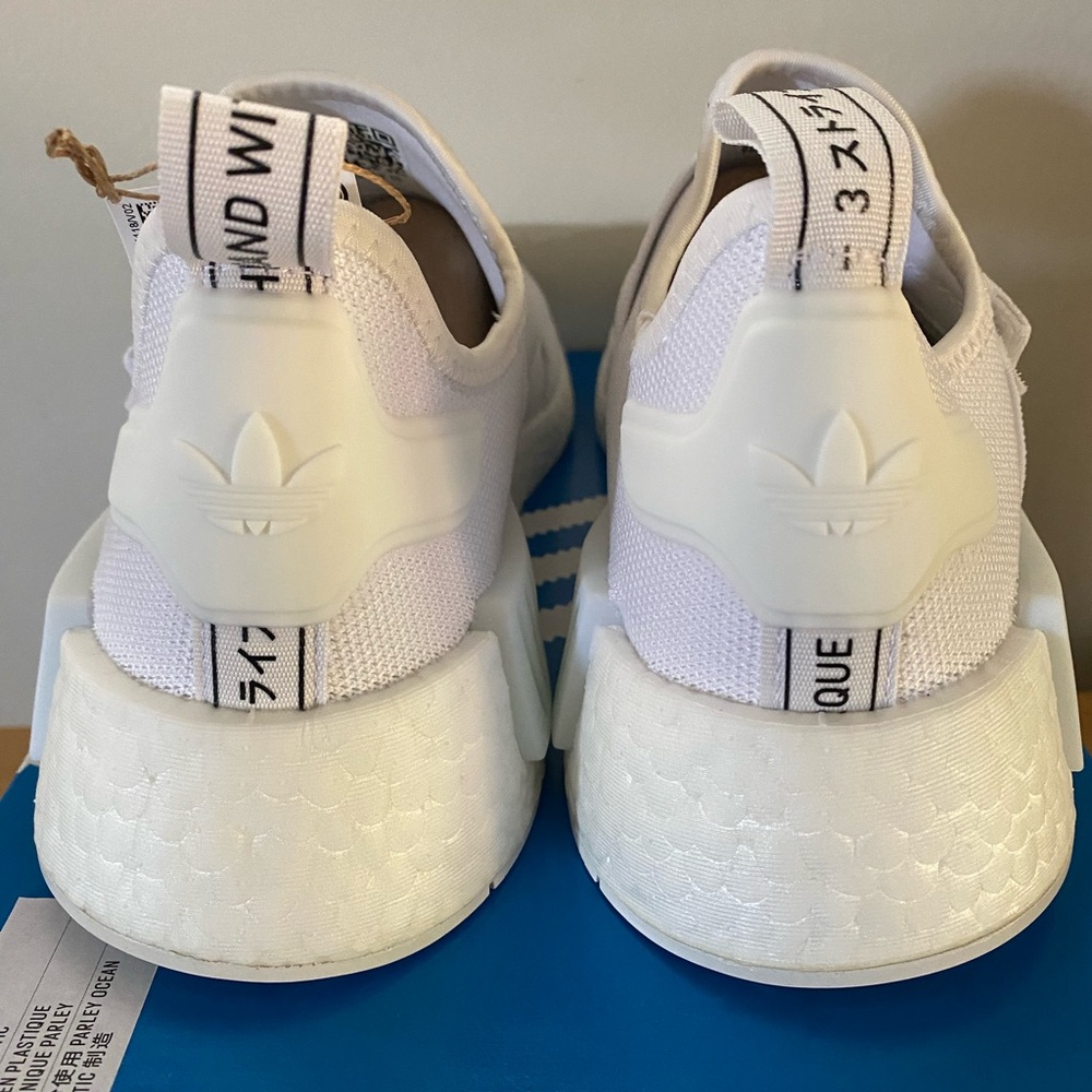 NWB Adidas NMD R1 Cloud White with Self Fastening Straps Sz 8 - Picture 6 of 10